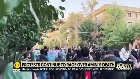 Iran: Protests continue over Mahsa Amini's death; over 300 protesters killed till now | WION