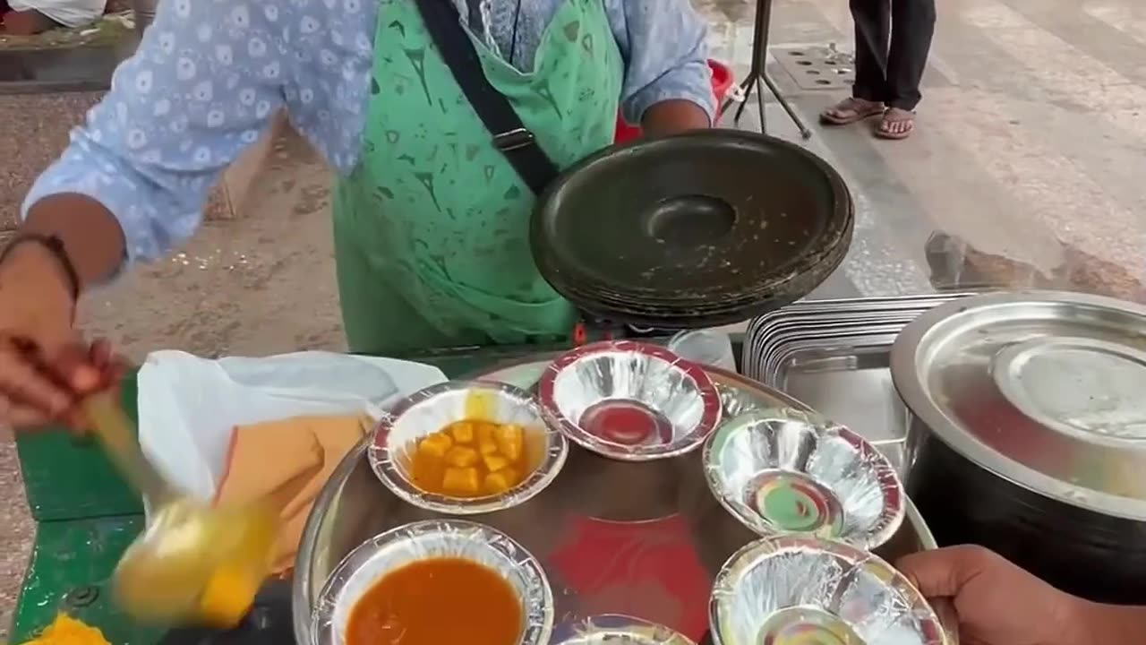 सिर्फ ₹100 में special thali 😋💕