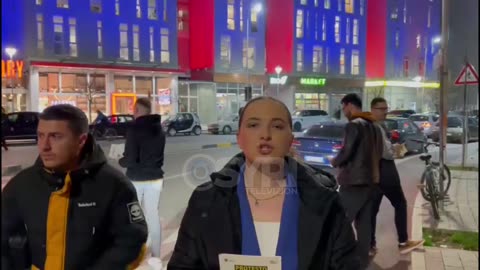 VIDEO/ Të rinjtë e FRPD-së shpërndajnë fletëpalosje: Pse duhet protestuar në 3 mars