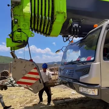 Crane truck🚛
