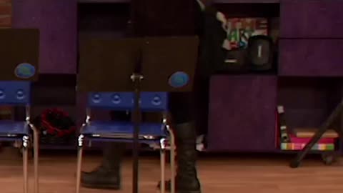 jade's bloopers from victorious are too funny 😭