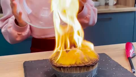 The weirdest way to cook an egg!🍳