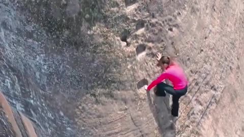 how can you climb this rock without any protective measure