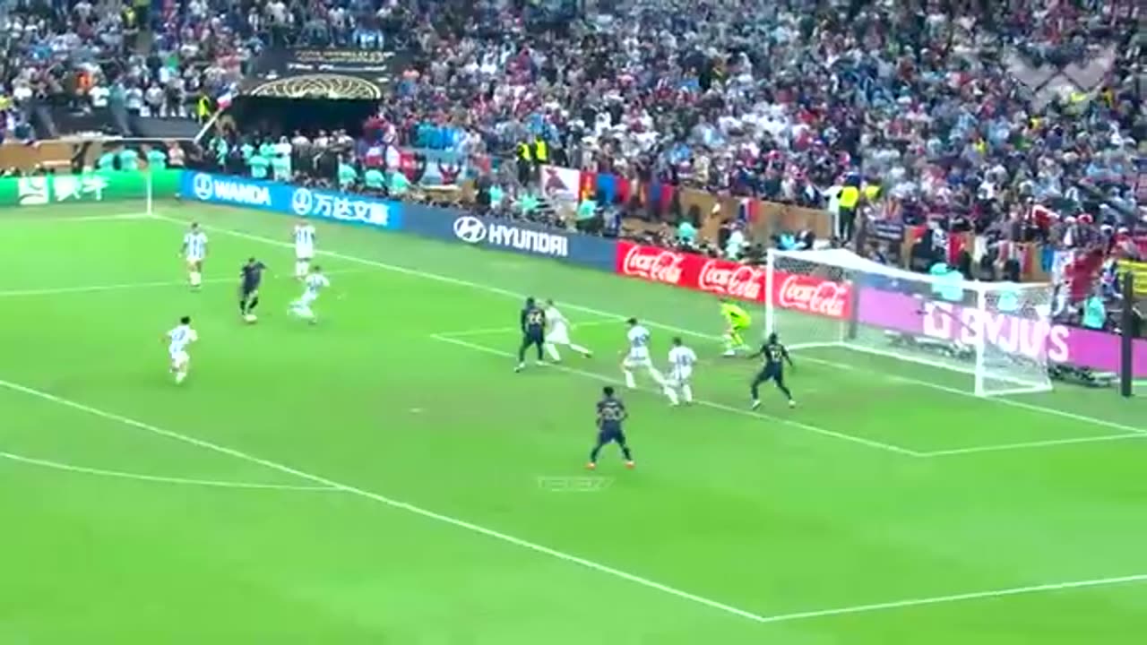 Les moments les plus drôles de Kylian Mbappé 2023