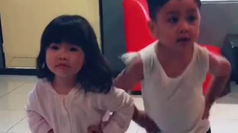 Gavin Tiktok Dance with Sabel