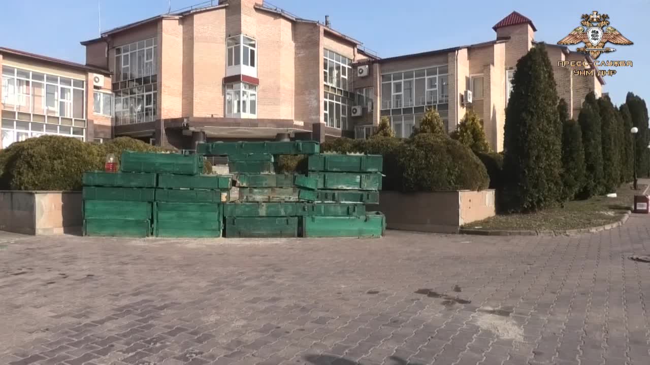 The base of the Nazis "Azov" in the settlement