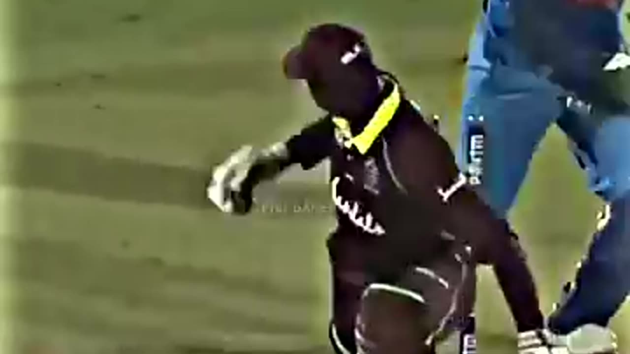 Dhoni stumping