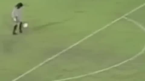 Higuita's bicycle: the stroke of genius of the Colombian football goalkeeper