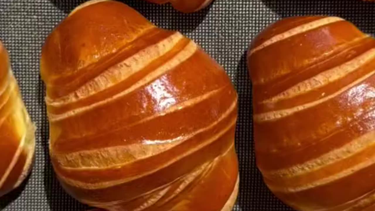 Have you ever eaten a brioche like this?