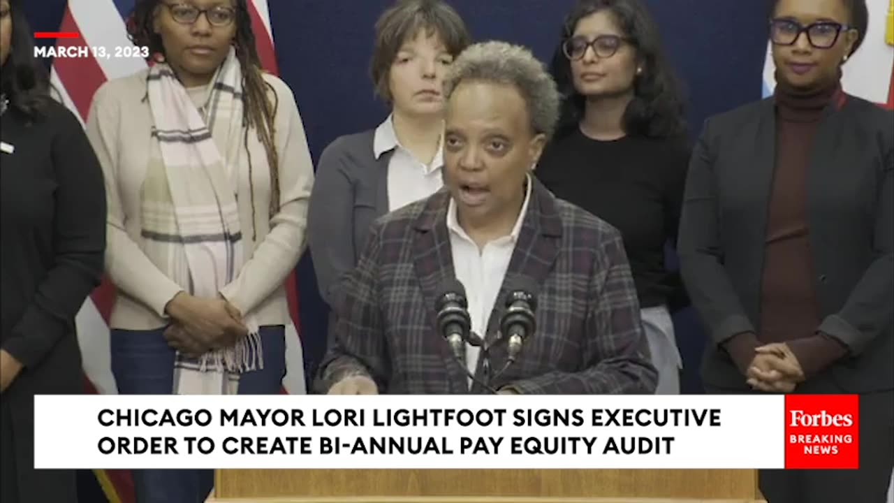 JUST IN- Chicago Mayor Lori Lightfoot Signs Executive Order To Establish Pay Equity Audits