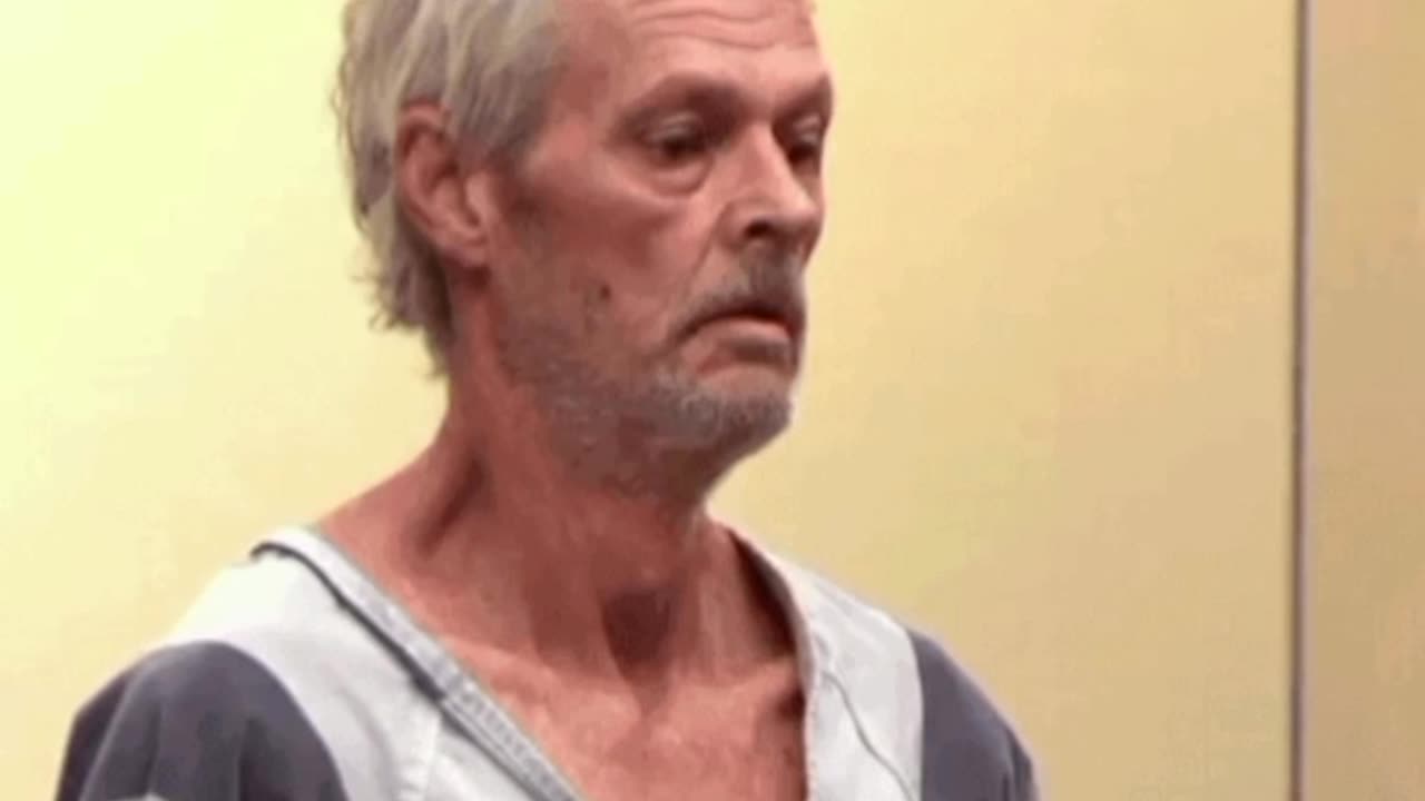 Purse Thief Gets Stopped and Dropped By A Hero
