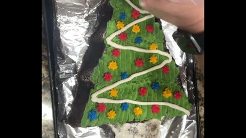 Making a Tree Birthday Cake