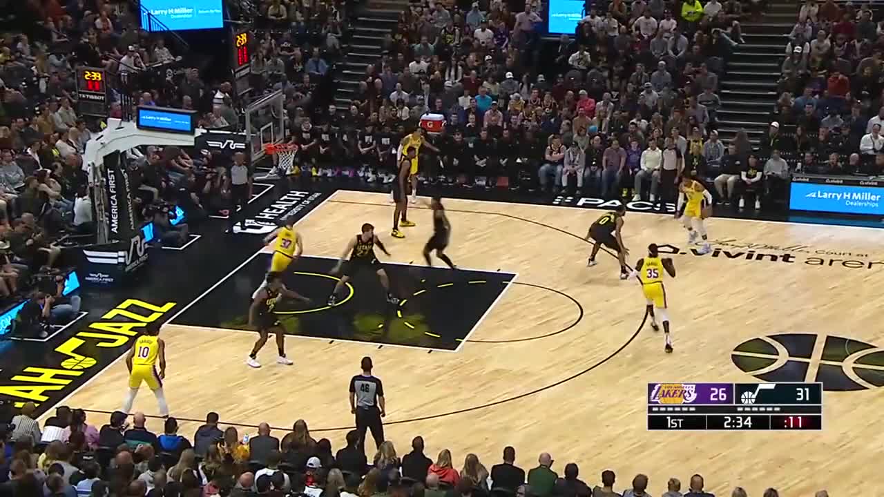 WESTBROOK BACK-TO-BACK THREES