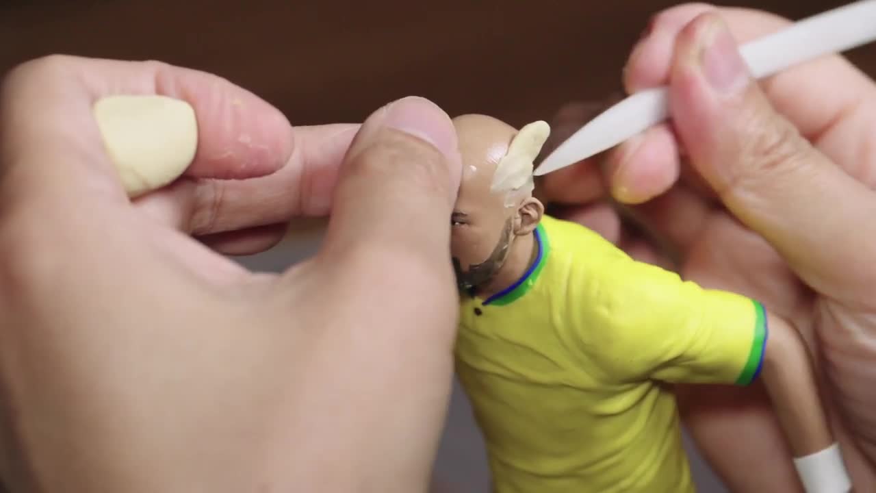 Sculpting Neymar Jr _ Timelapse