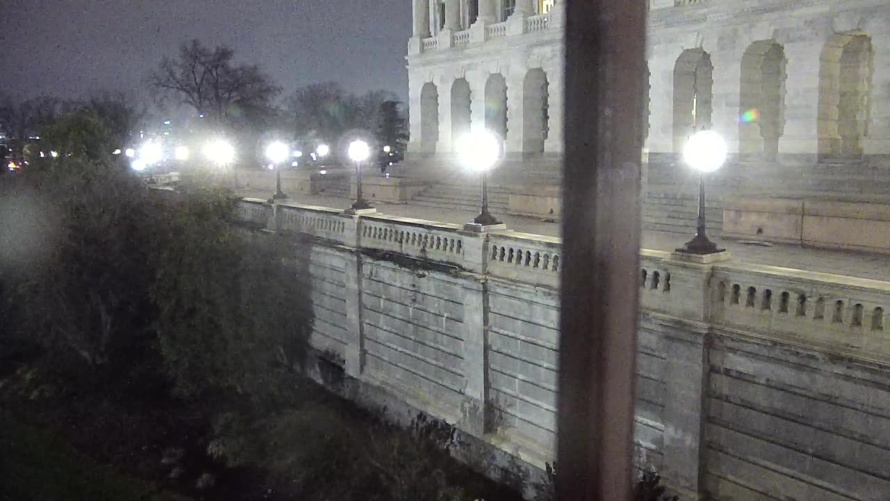Camera0925USCG00UpperTerraceWest_2021-01-06_Starting_at_02h40min00s197ms.mp4