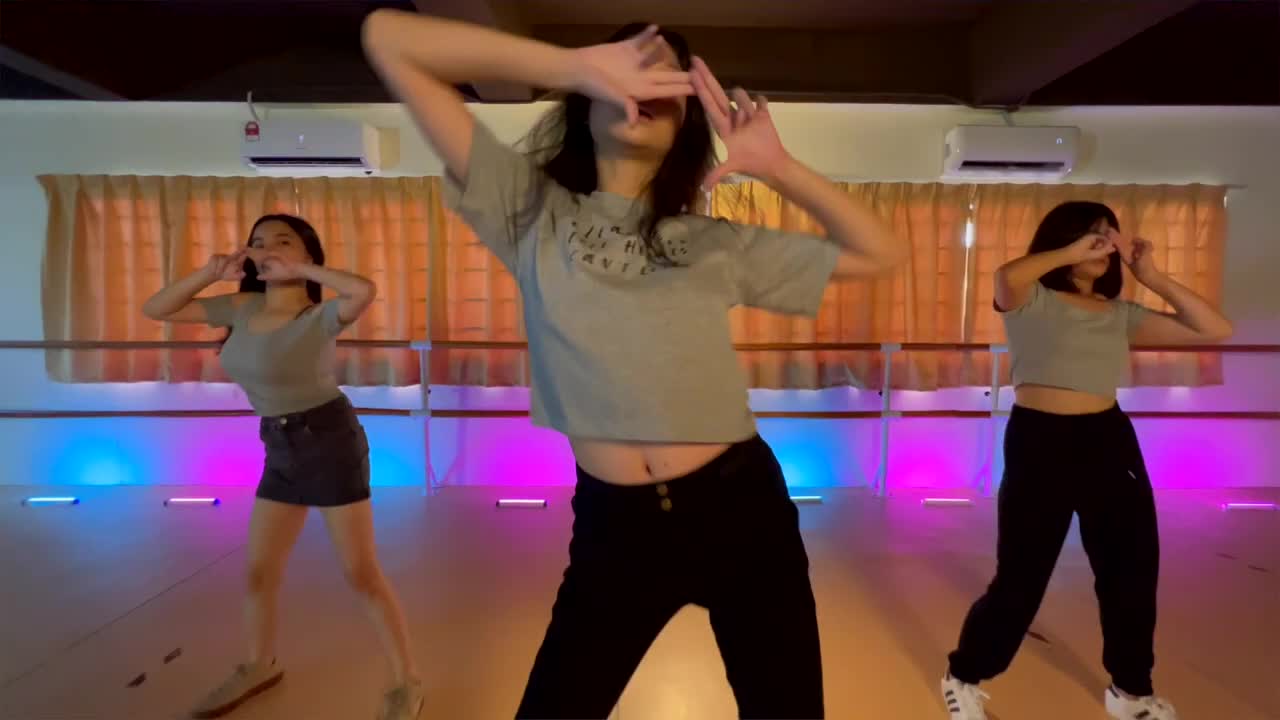 Gidle-Tomboy Dance Cover 2