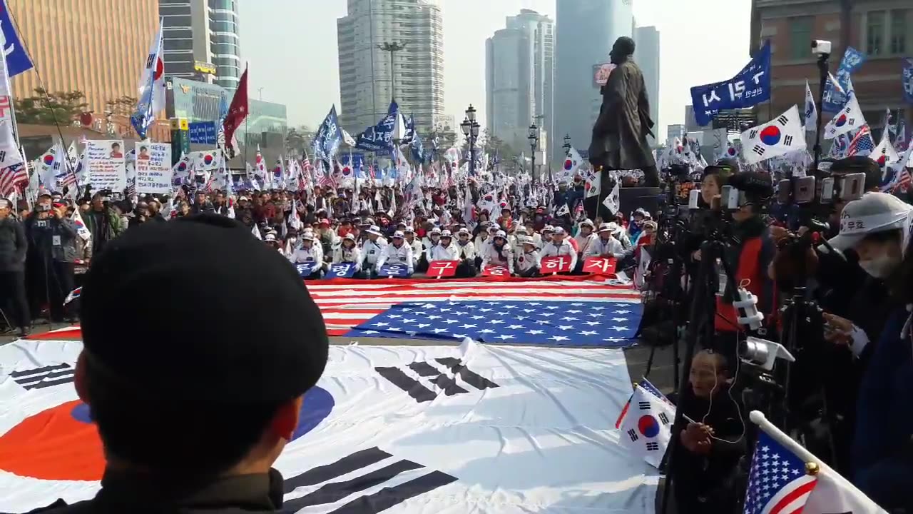 20180324_V3_S05(Hvg36ZmPOhM)천안함 산화 용사 추모식및 서울역 태극기 애국시민들의 함성!!! 공산좌파를 몰아내자!!!