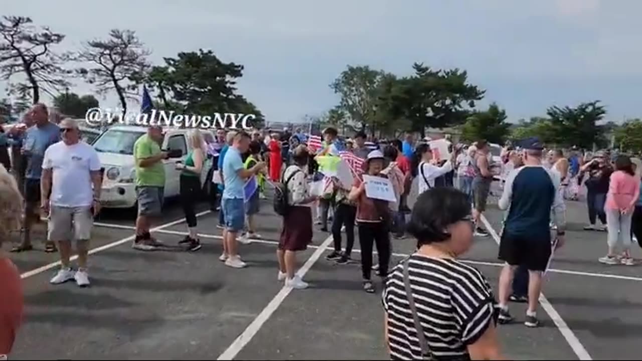 Staten Island Residents Protest The Housing of Illegal Invaders In A Nearby Nursing Home - HaloRock