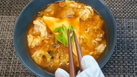 Easy recipe of egg ramen