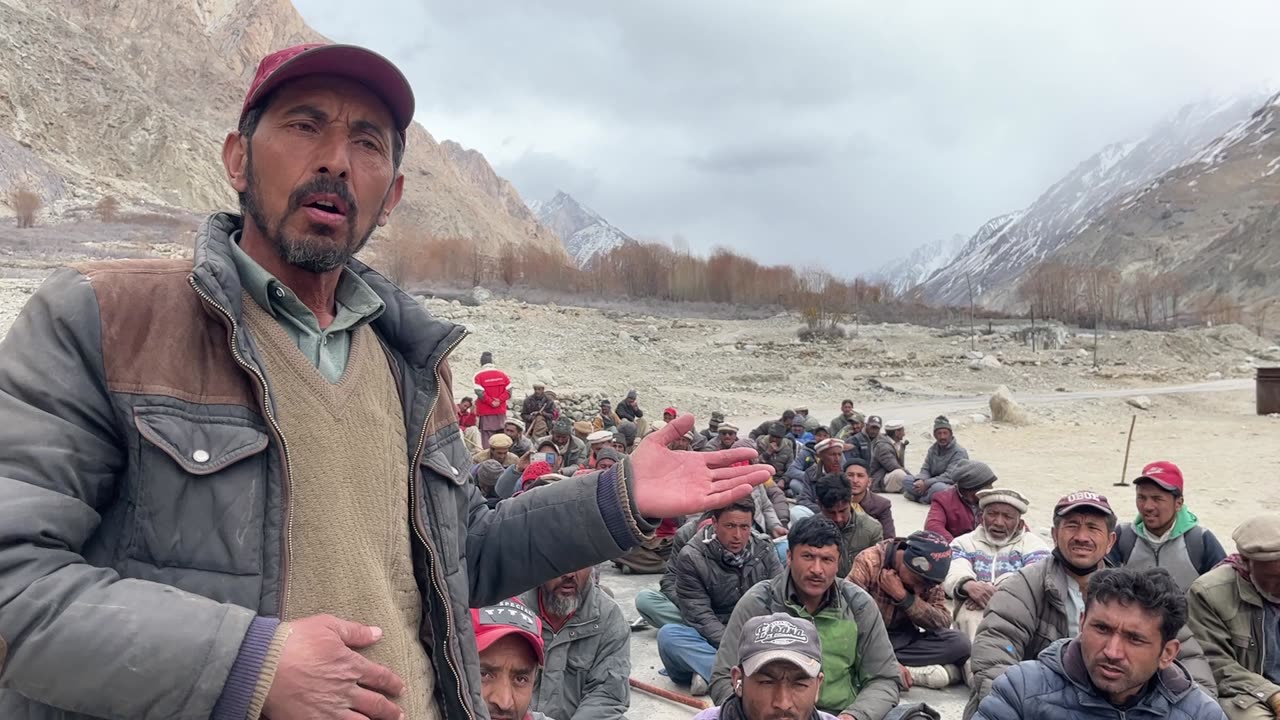 The Last Village of Pakistan's people facing wheat crisis in 2023