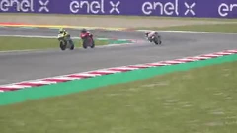 Bike racing in the circle ground