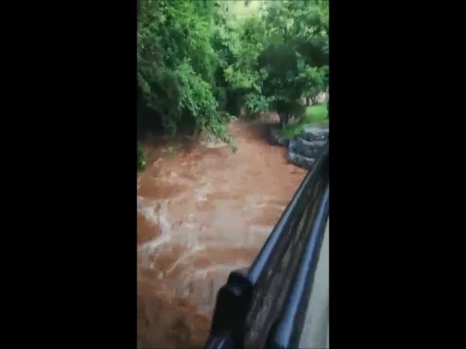 Water Sisulu Botanical Garden - falls in flood