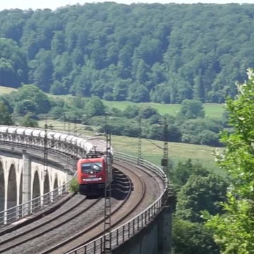 Die 187 010 mit Belog ( WLE 82 )