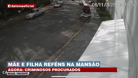 Mãe e filha reféns na mansão