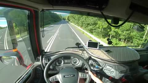 POV TRUCK DRIVING DAF XF 480 #6 | IN CZECH REPUPLIC 🇨🇿-5