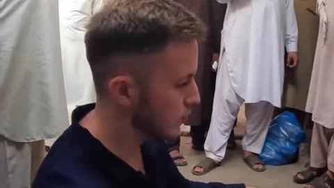 $0.25 cent shave in modern Pakistan and funny guys