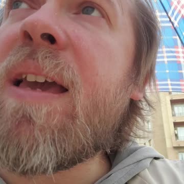 Quasi tutti senza mascherina - Video 119