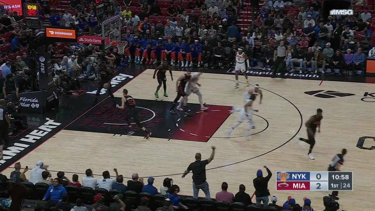 NBA - Brunson Starts Hot! Knicks vs Heat (East Player of the Month)