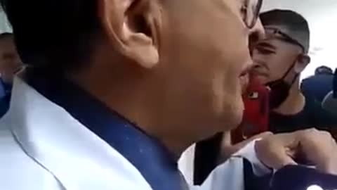 MÉDICOS VALIENTES DENUNCIAN LA VACUNA EXPERIMENTAL TÓXICA