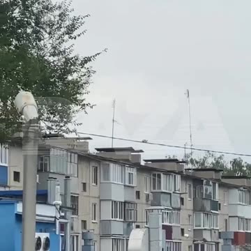 ECCO COME GLI UCRONAZI AMMAZZANO CIVILI RUSSI