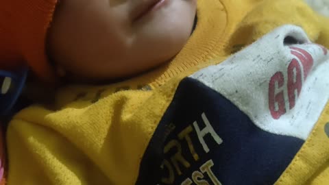 Baby crying with out tears