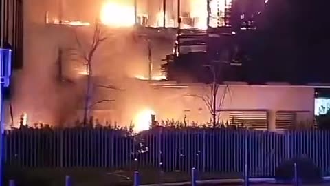 MASSIVE Multi-Level Mall Completely Torched by Rioters In France🔥🔥🔥