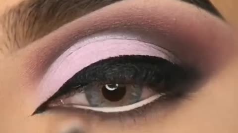 Eye makeup