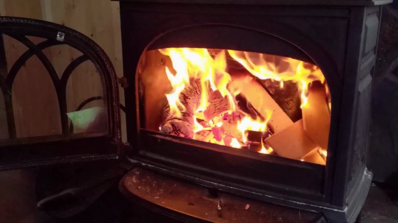 Old Stove Fire| 3 Hours | Deep Sleep | Relax | Meditate | ASMR | White Noise