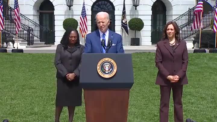 Biden: "America Can Be Defined in a Single Word" ... *Proceeds to Ramble for 15 Seconds*