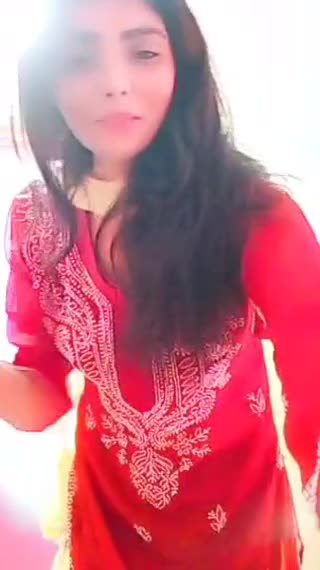Pakistani Queen dance to dance
