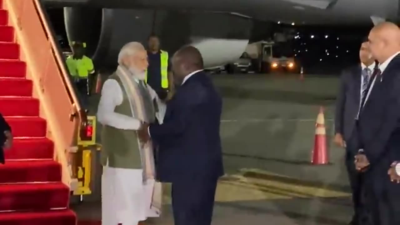 Never seen before visuals! Paua new Guinea PM seeks PM Modi's blessings