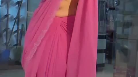 Feeling fabulous in my new pink dress 💕