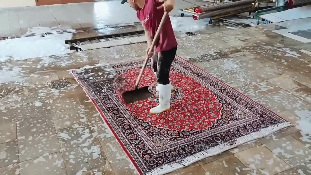 I must say, washing this kind of carpet is more than ordinary people can do