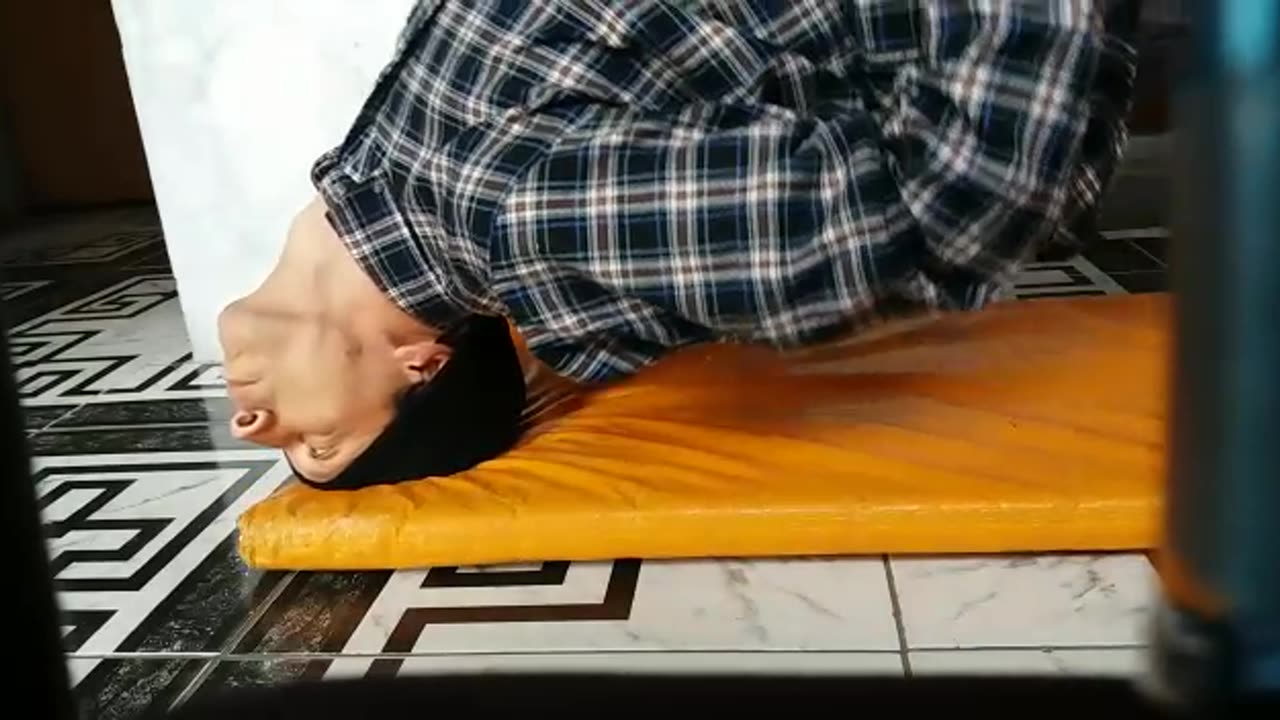 Exercício para o pescoço