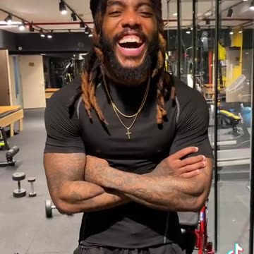 This guy went from 5’5 to 6’0 using limb lengthening surgery