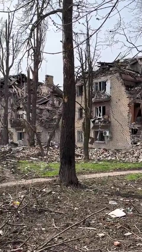 Driving Through the Ruins of Avidka