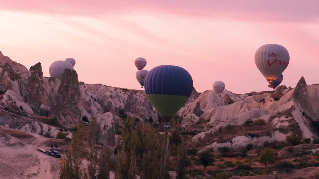 SUNRISE FROM A HOT AIR BALLOON _ CAPPADOCIA _ CANON 90D _ 4K