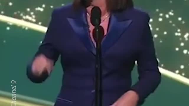 Julia Morris got roasted for her 'cringeworthy' Logies.opening monologue