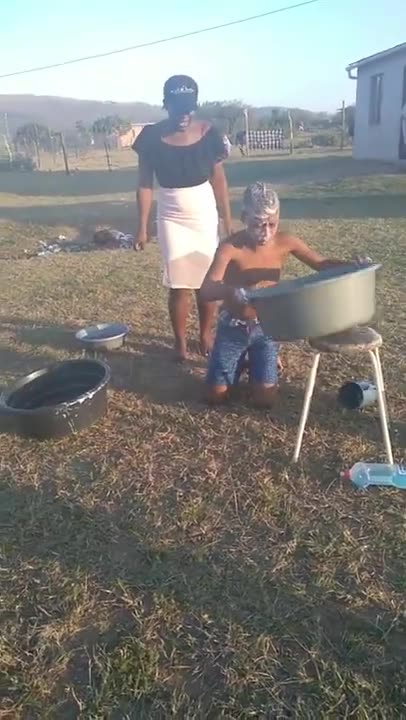 someone attempting to wash their body gone wrong 🤣😂