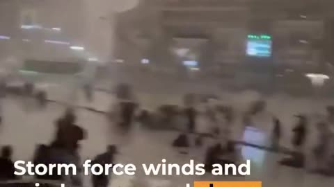 Lightning strikes Mecca clock tower as storm causes chaos